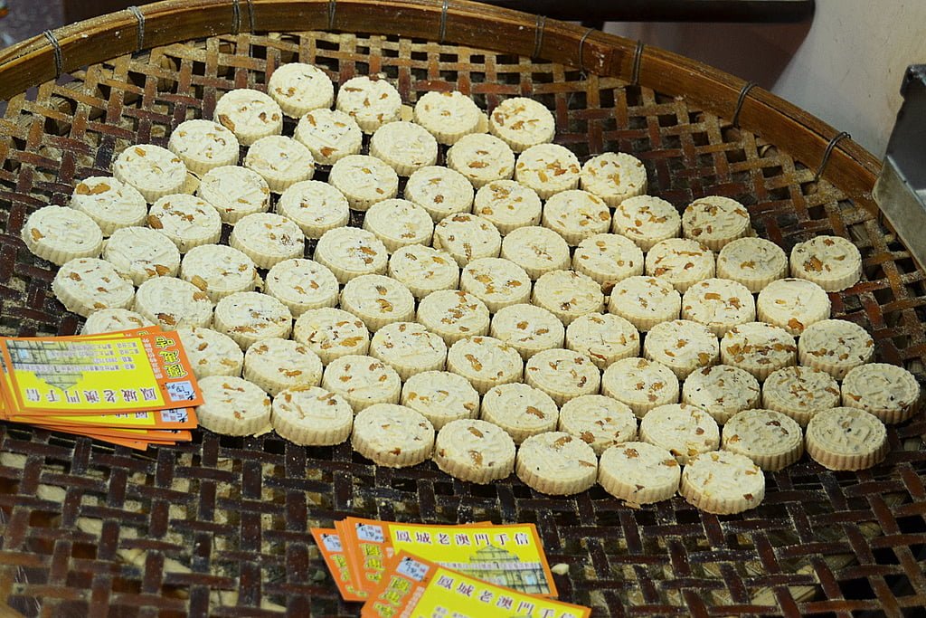 Almond biscuits (@David Boté Estrada)