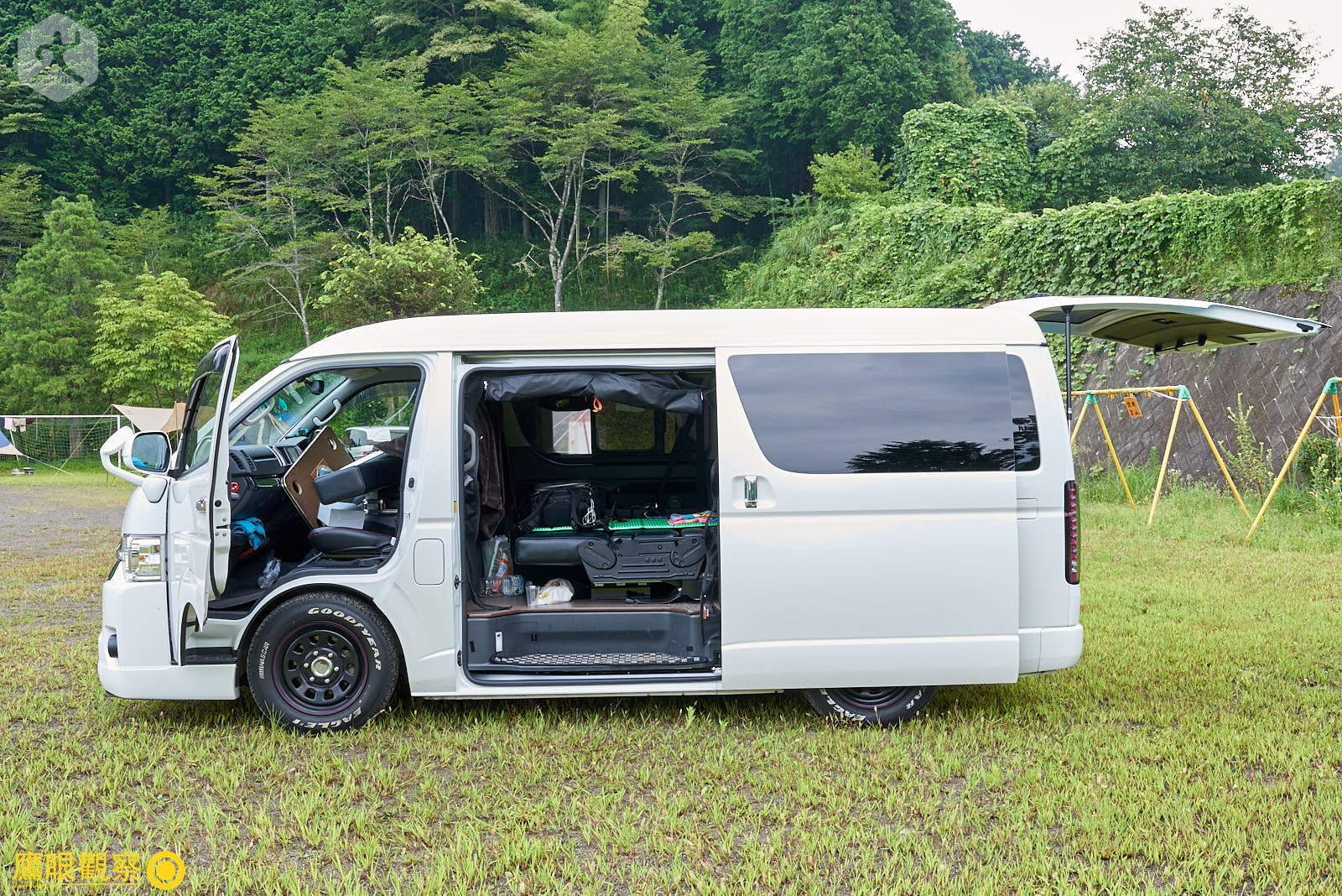Toyota Hiace 側面照