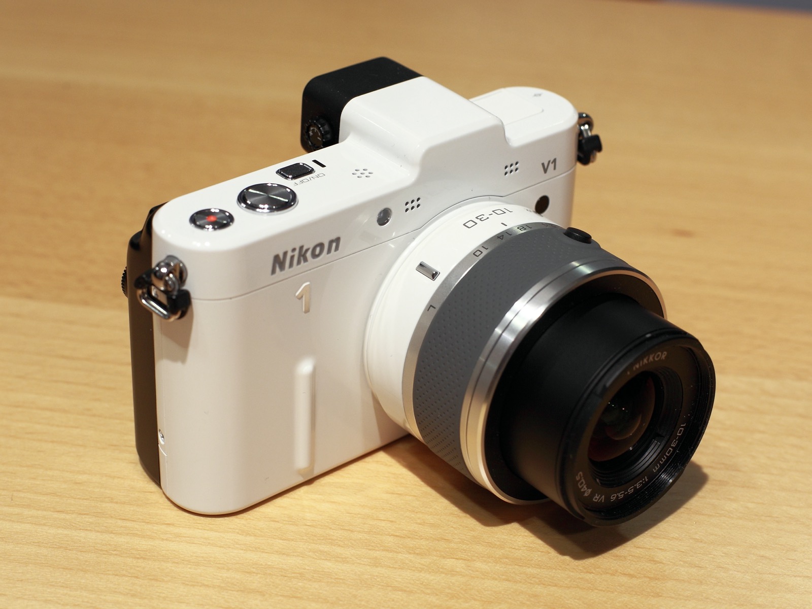 Nikon 1 V1 可換鏡頭微單眼相機