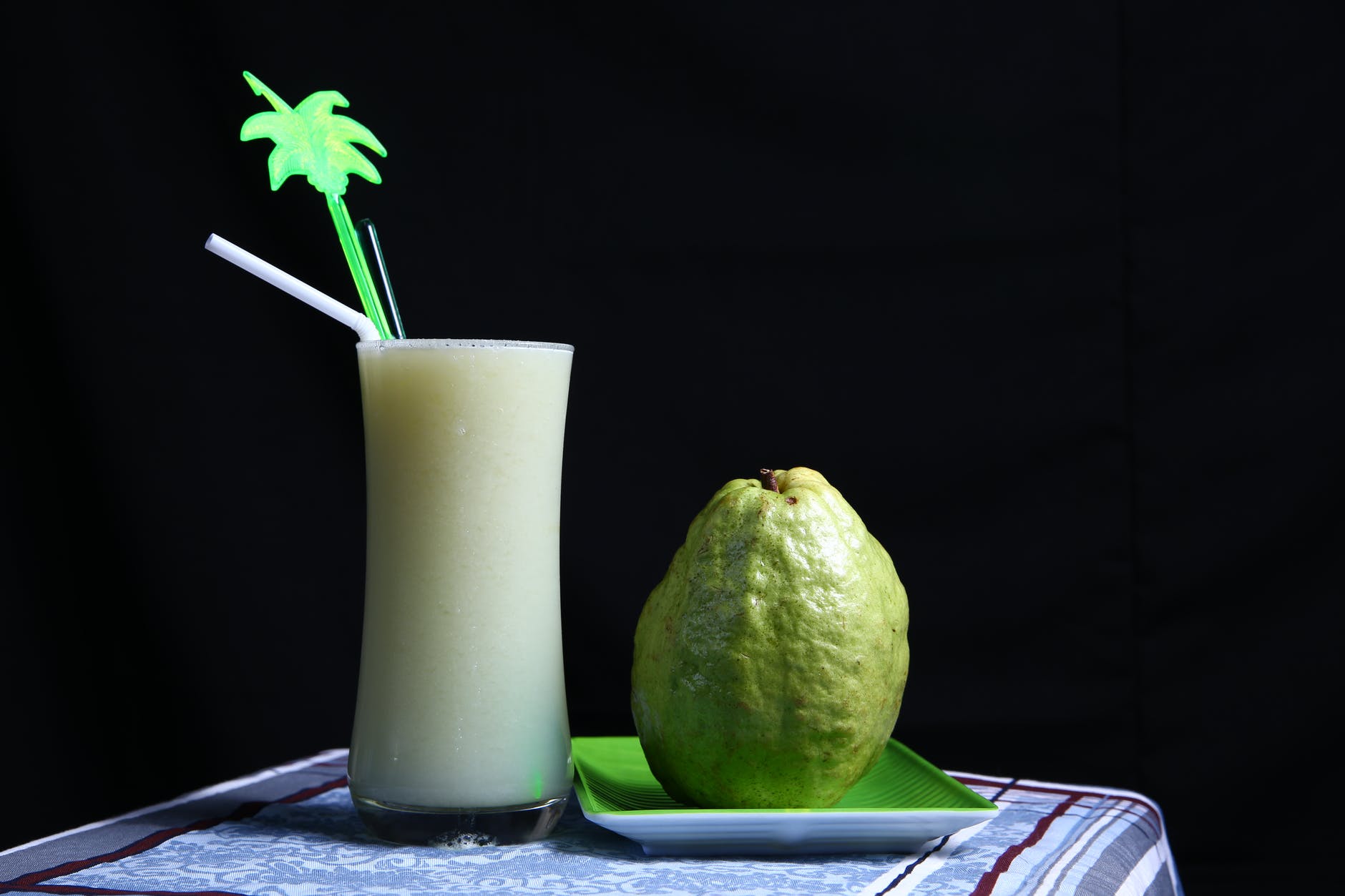 guava fruit and drink