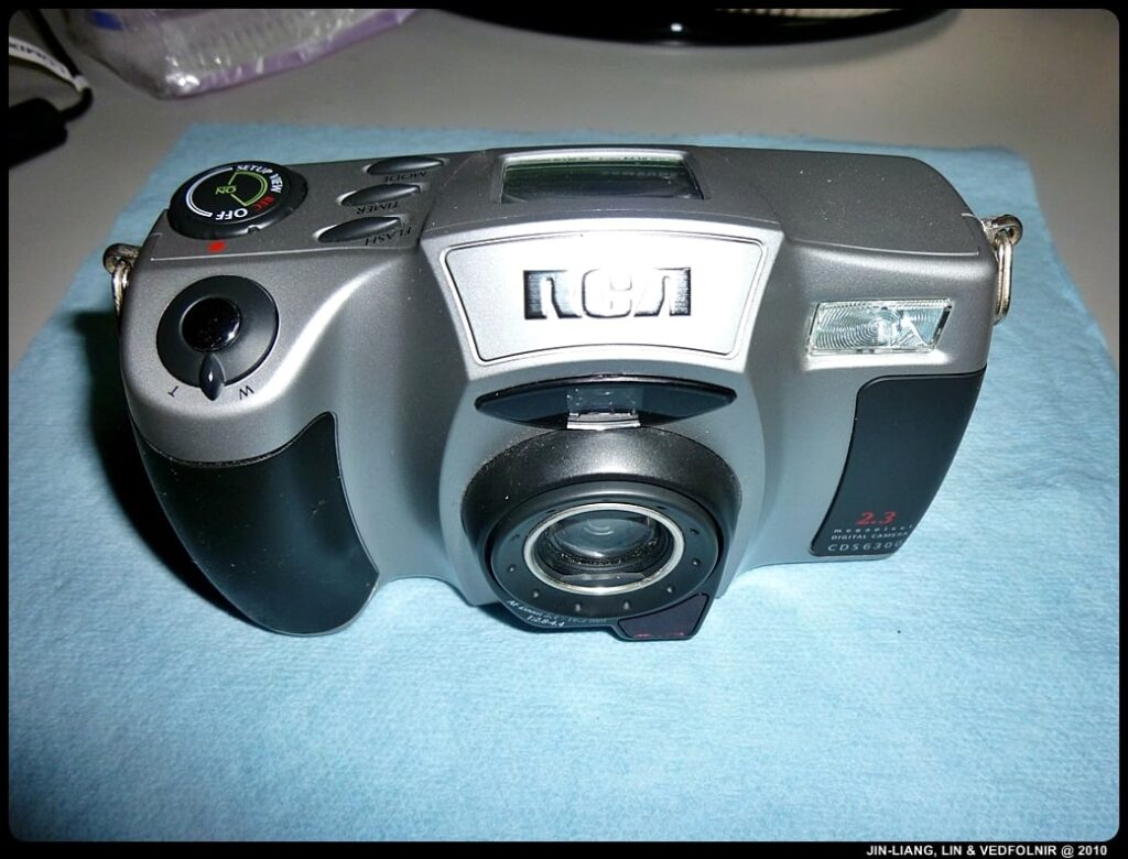 數位相機 RCA 拆解紀錄與改裝紅外線相機 4 RCA Digital Camera CDS6300 03