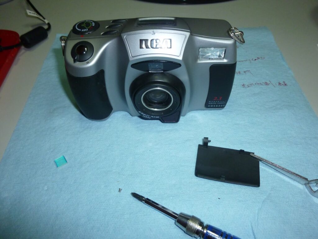 數位相機 RCA 拆解紀錄與改裝紅外線相機 28 RCA Digital Camera CDS6300 27