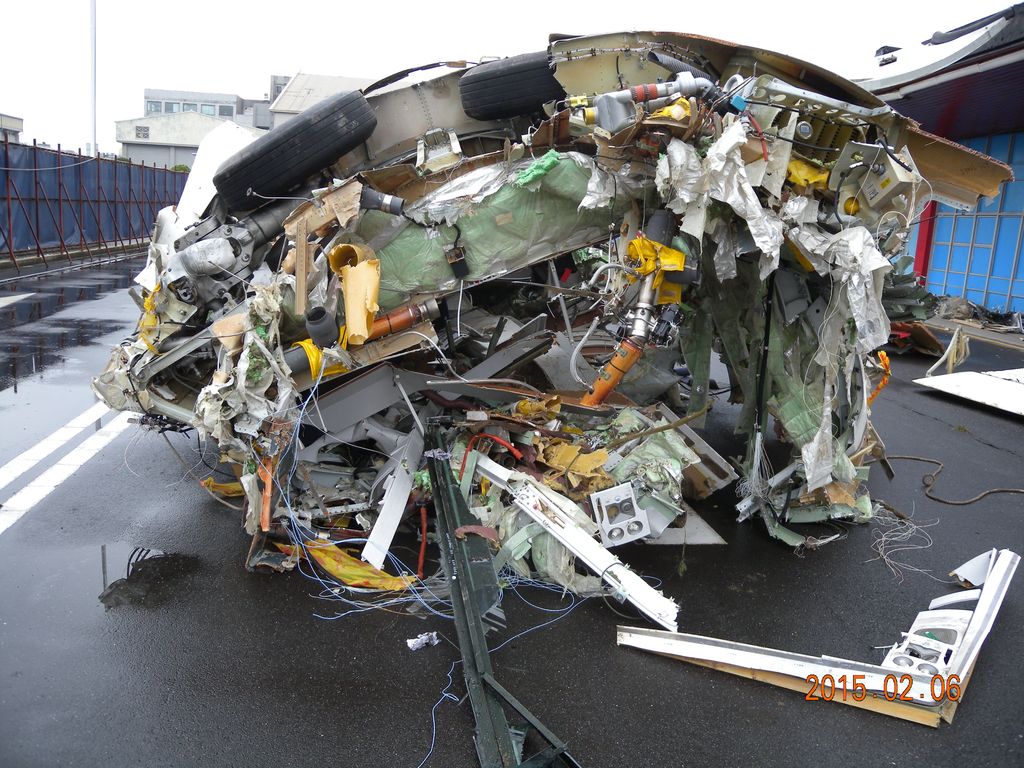 GE 235飛航事故現場尋獲之殘骸 01