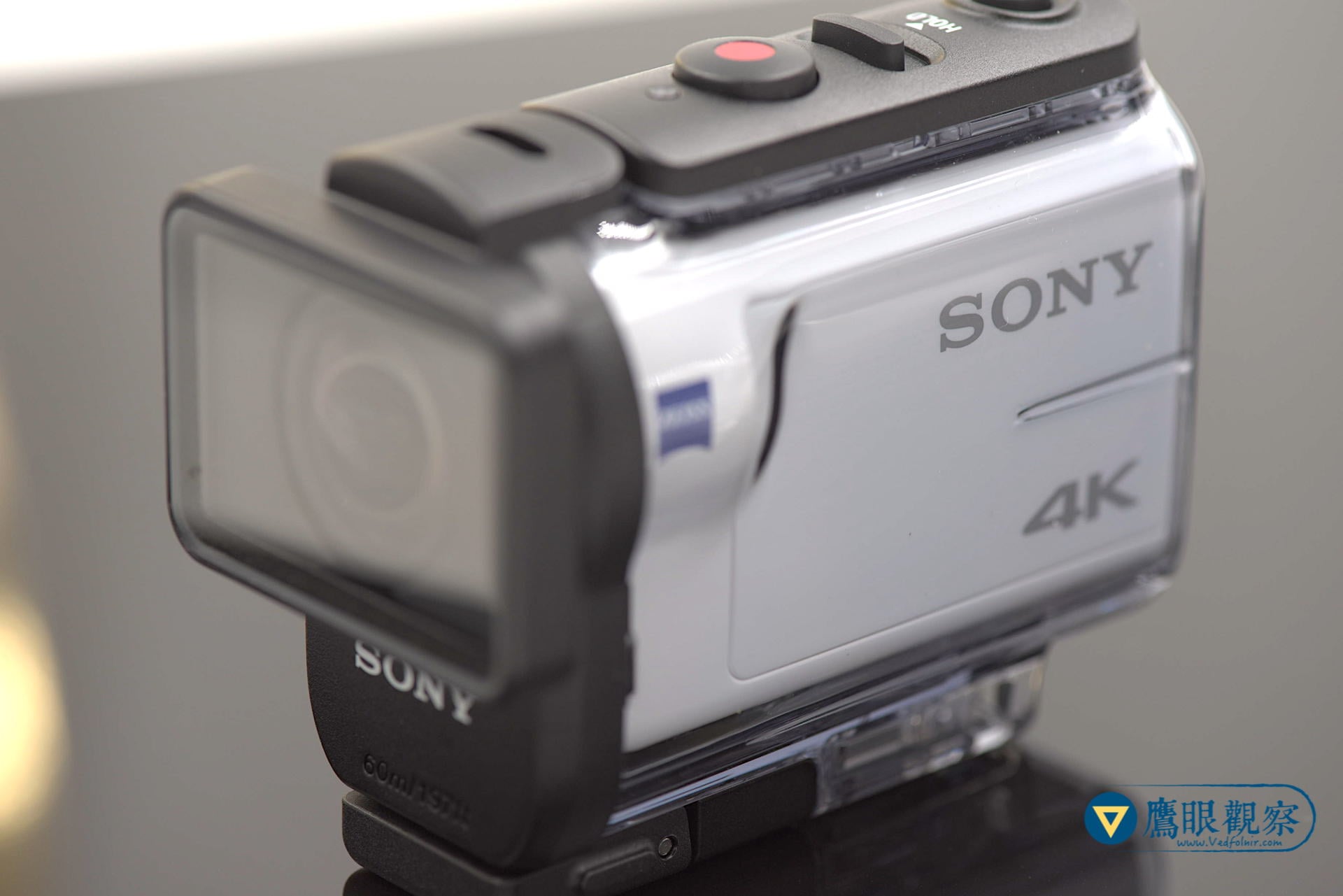 索尼 Sony 運動攝影機購買建議與 FDR-X3000R 4K 即時檢視遙控器