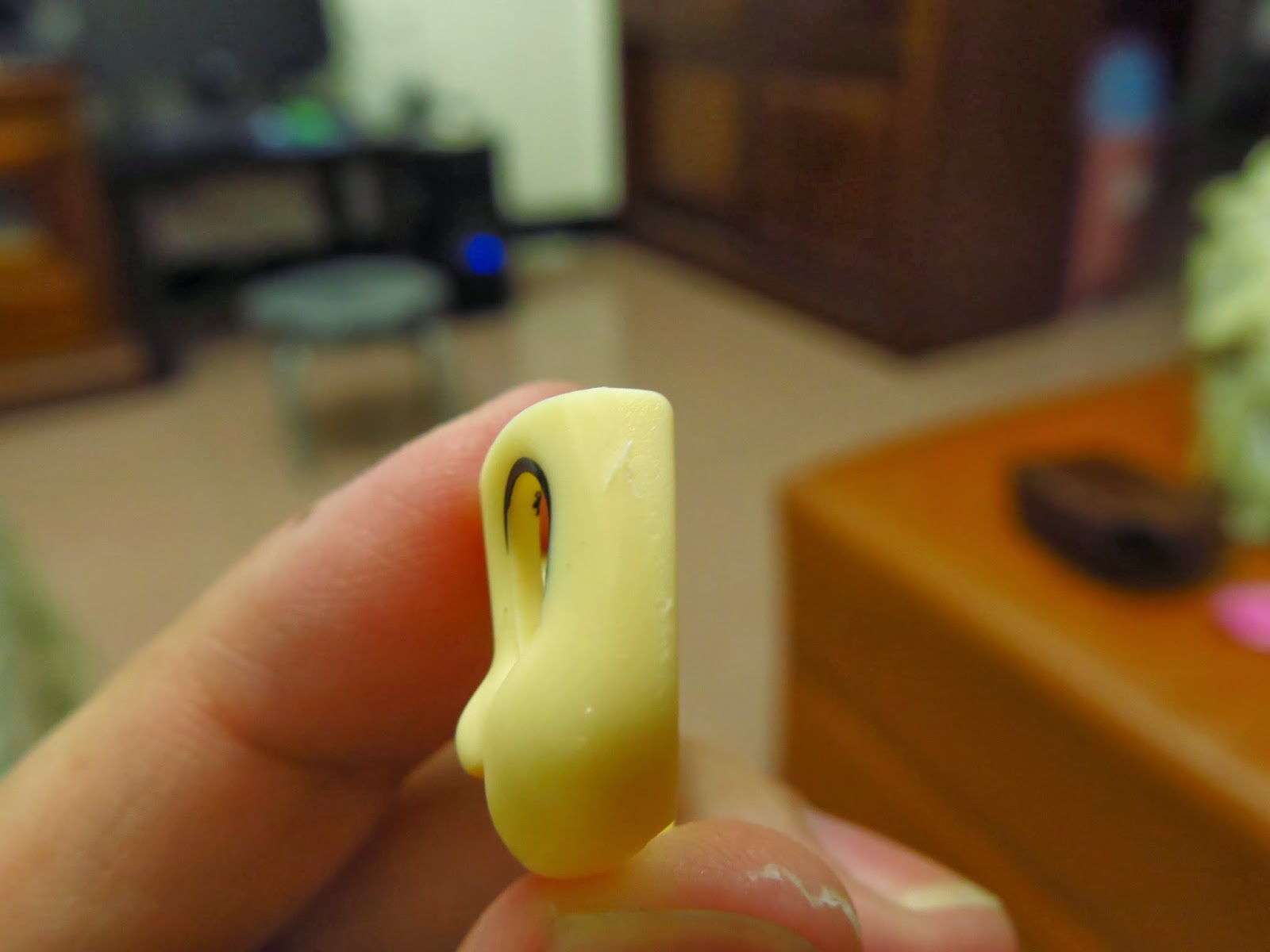 臉部側邊狀況一樣糟糕。