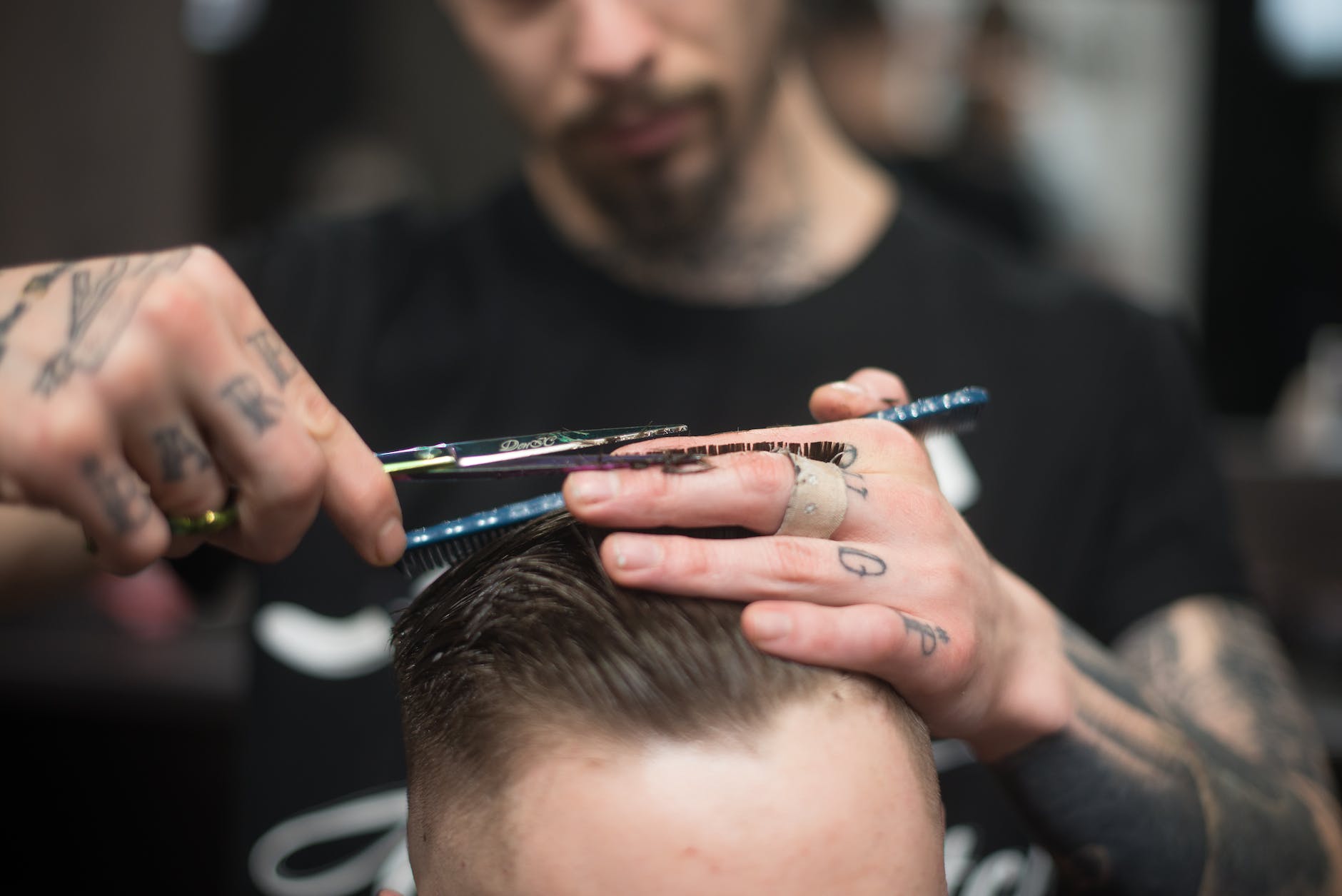 全球男士理髮價格統計，各國男孩願意花多少錢整理頭髮大公開