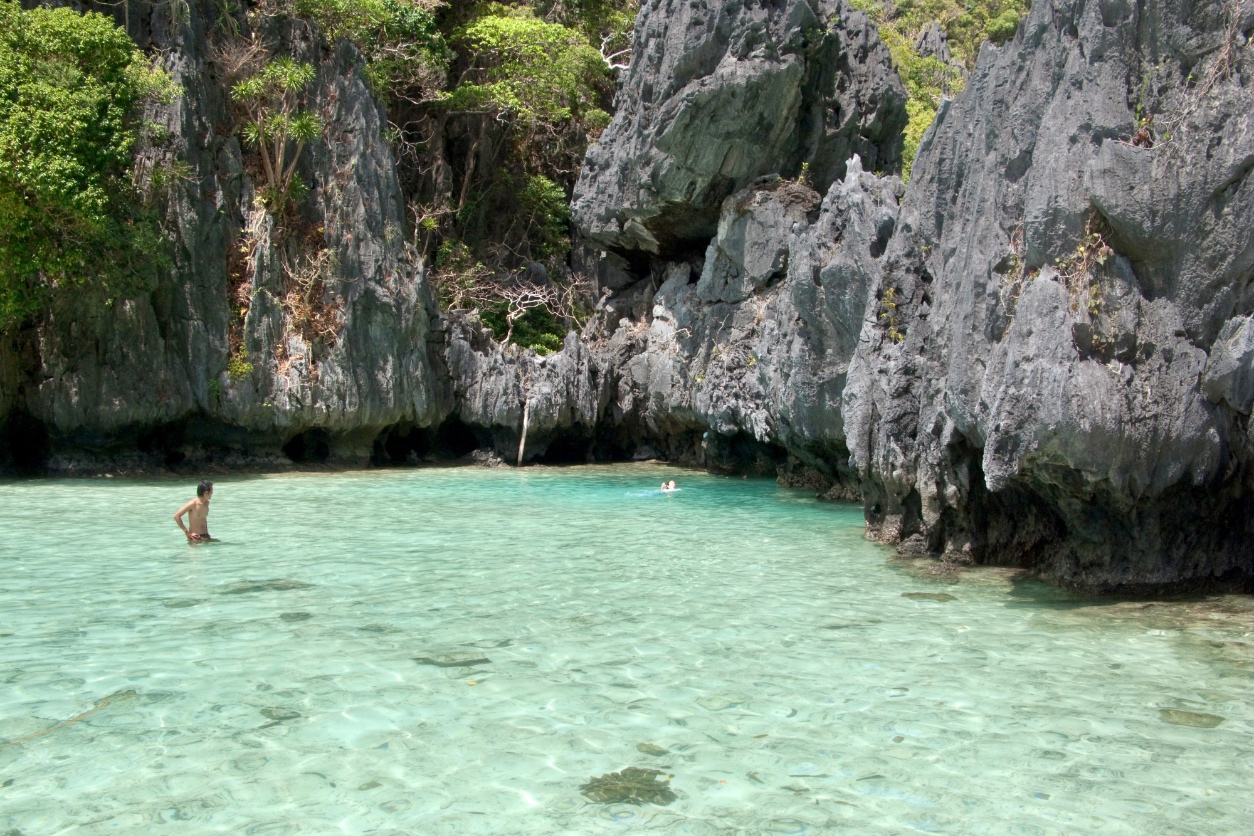 探索全球最美麗的10個海灘🏖️ 4 菲律賓隱藏灘 (Hidden Beach)