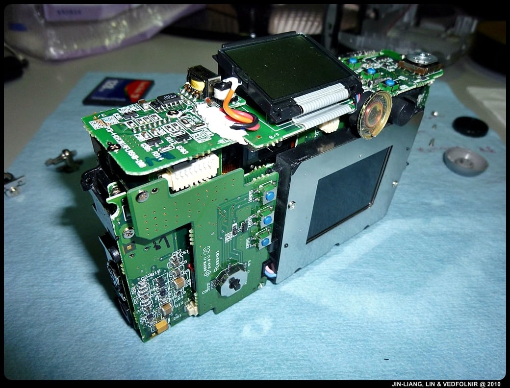 RCA CDS6300 數位相機鏡頭模組與感光元件位置